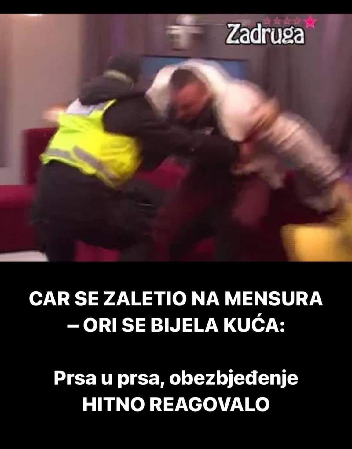 POGLEDAJTE KAKO SE CAR ZALETEO NA MENSURA